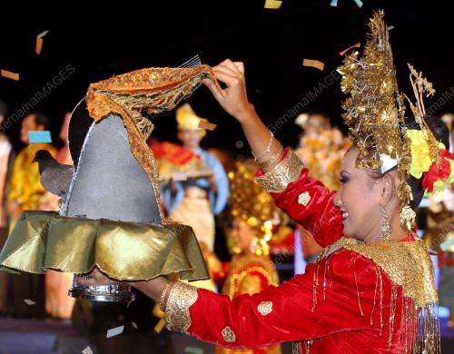 TARIAN PIRING