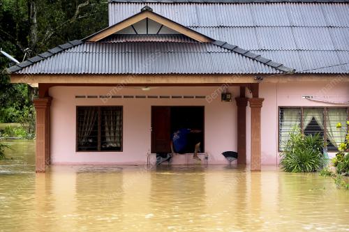 BANJIR KILAT DI KAMPUNG BEMBAN, SEREMBAN
