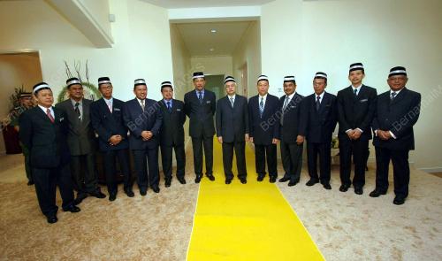 TUANKU MUHRIZ IBNI ALMARHUM TUANKU MUNAWIR