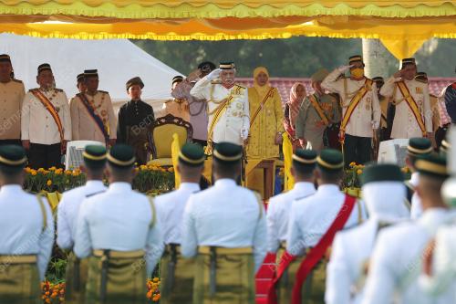 TUANKU MUHRIZ TUANKU MUNAWIR 