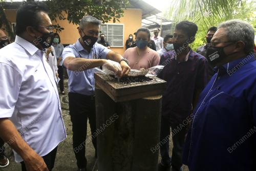 TENGKU DATUK SERI ZAFRUL TENGKU ABDUL AZIZ