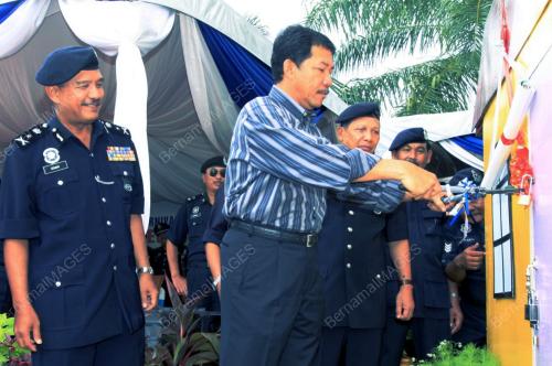 TAN SRI ISMAIL OMAR