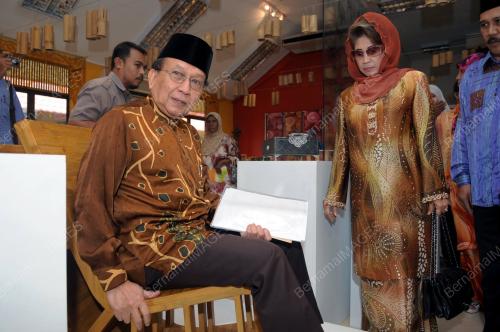 DATUK SERI DR RAIS YATIM