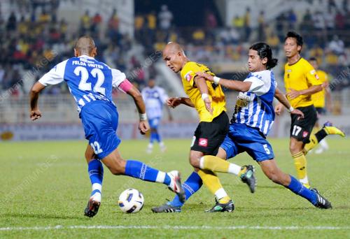 BOLASEPAK PIALA MALAYSIA