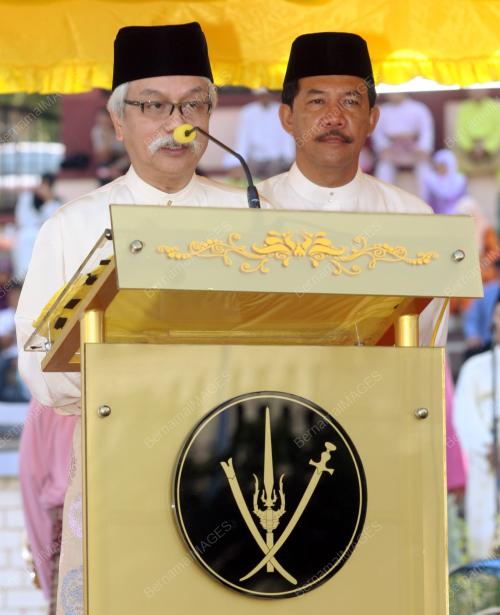 NS03_15022011_MAULIDUR_RASUL