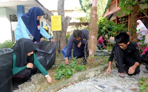 NS03_15042015_GOTONG_ROYONG