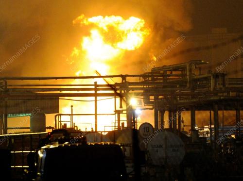 PAIP LOJI ESSO TERBAKAR