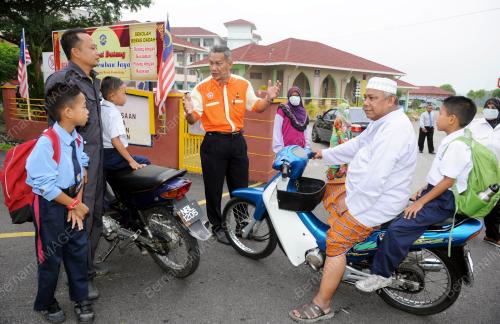 NS03_15092015_SEKOLAH_TUTUP