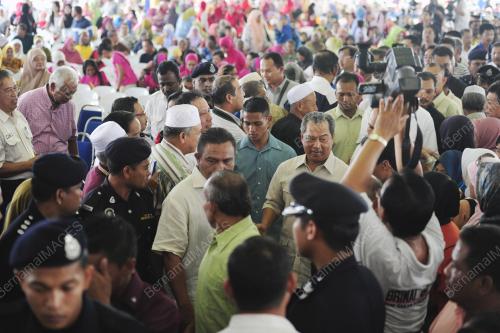 TAN SRI MUHYIDDIN YASIN