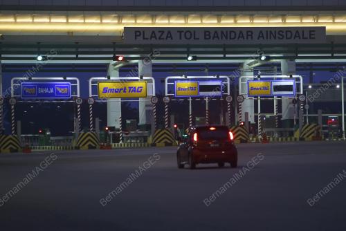 TINJAUAN DI LEBUH RAYA UTARA-SELATAN (PLUS)