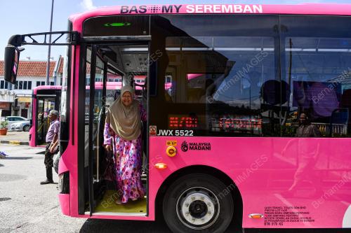 PROGRAM TRANSFORMASI PERKHIDMATAN BAS BERHENTI-HENTI