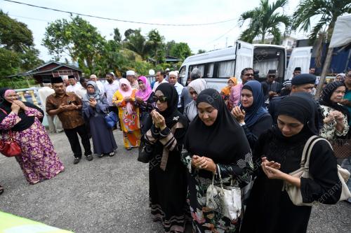 NS03_17042018_NAPSIAH_OMAR