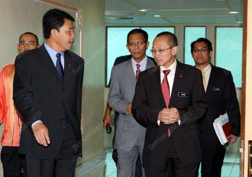 NS03_17072014_MOHAMAD_WAHID