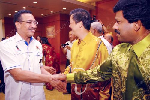 DATUK SERI HISHAMMUDDIN TUN HUSSEIN