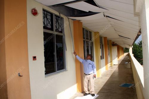 NS03_17102014_SEKOLAH_RIBUT