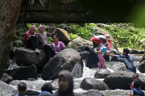 RIADAH CUTI HUJUNG MINGGU