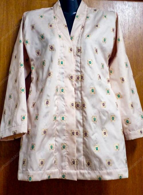 BUSANA KEBAYA SETENGAH TIANG