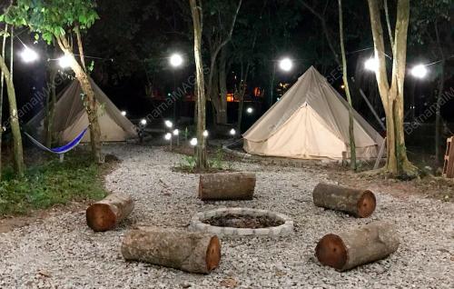 GLAMPING