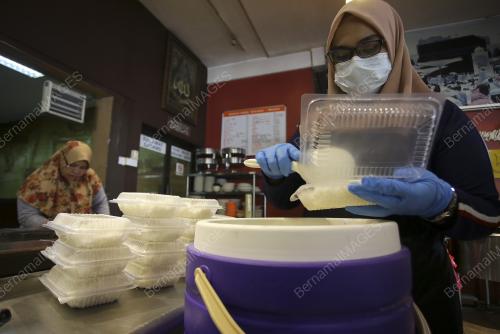 INSIATIF PENGUSAHA RESTORAN MAKANAN BERIKUTAN COVID-19