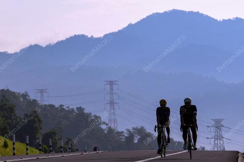 LEBUHRAYA TEMIANG-PANTAI