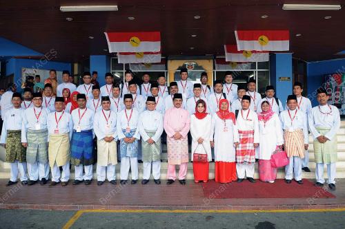 DATUK SERI RAIS YATIM