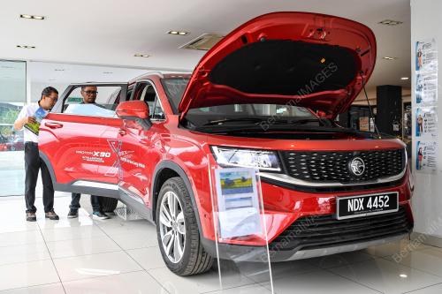 KERETA NASIONAL PROTON