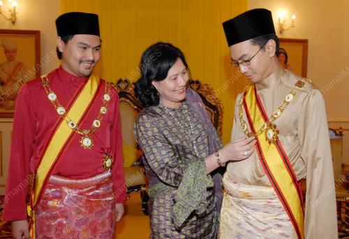 TUANKU AISHAH ROHANI