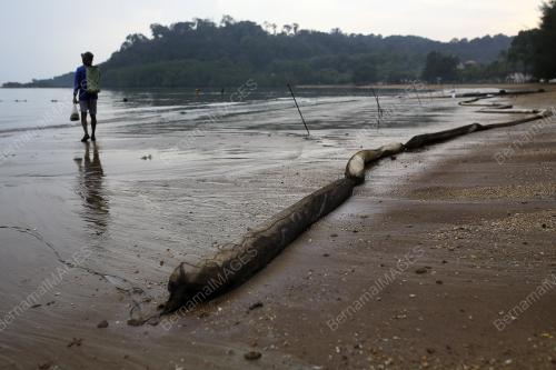 TINJAUAN SEMASA DI PERSISIRAN PANTAI CERMIN