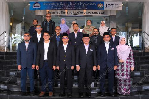 DATUK DR MOHD NA'IM MOKHTAR