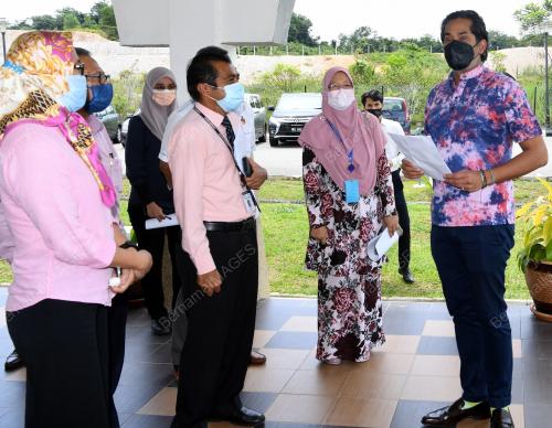 KHAIRY JAMALUDDIN