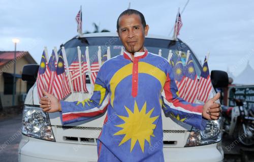 RAZALI MAHAWIT