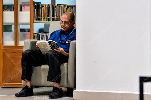 JOM BACA 10 MINIT
