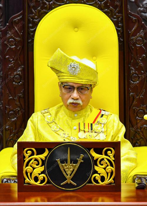 TUANKU MUHRIZ TUANKU MUNAWIR