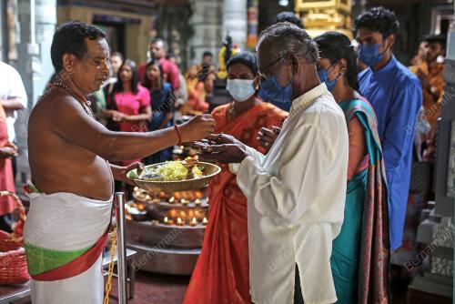SAMBUTAN DEEPAVALI