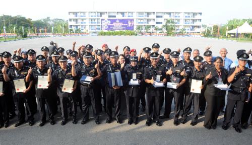 NS03_25032015_HARI_POLIS