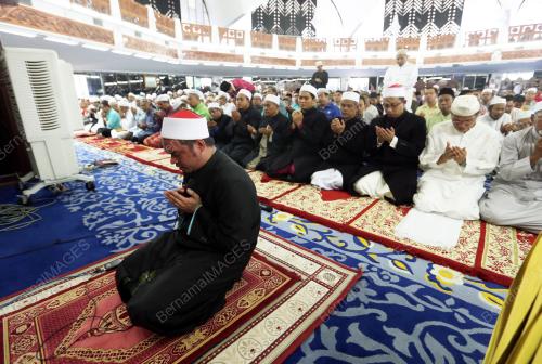 NS03_25032016_SOLAT_JUMAAT_2