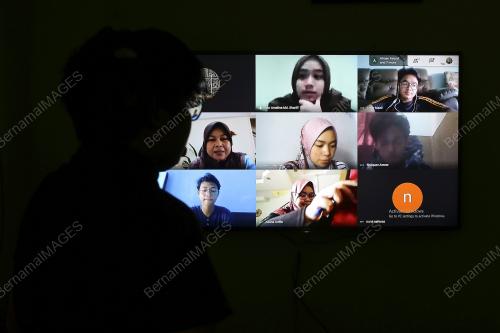 SESI PEMBELAJARAN ONLINE DI SEREMBAN