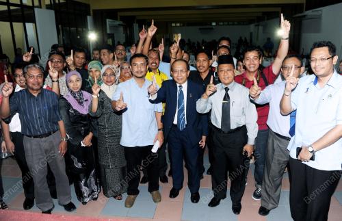 NS03_26062012_RAIS_NGO