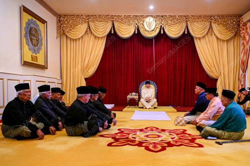 TUNKU ALI REDHAUDDIN TUANKU MUHRIZ