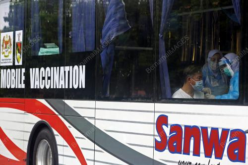 MOBIL VAKSINASI DAERAH JELEBU