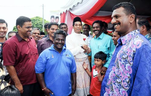 NS03_26082012_KHIARY_RAYA