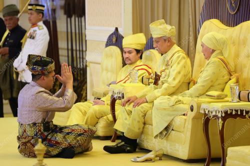 TUANKU MUHRIZ TUANKU MUNAWIR