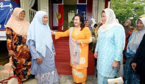 ROSMAH MANSOR