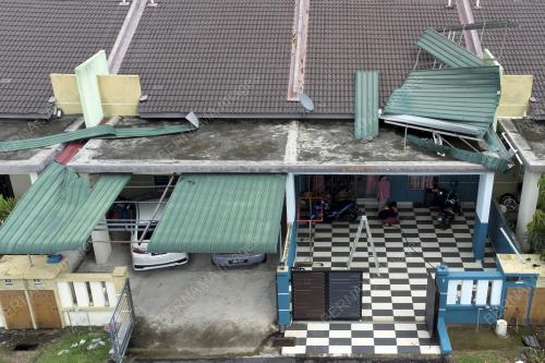 BENCANA PUTING BELIUNG DI PORT DICKSON