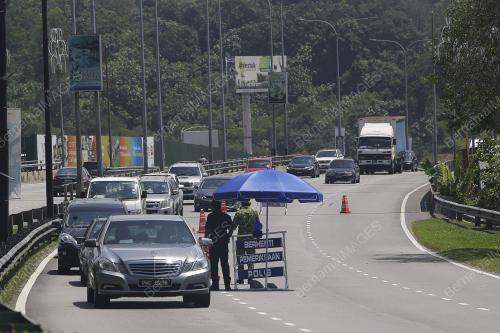 SEKATAN JALAN RAYA DI PKPB ZON NILAI