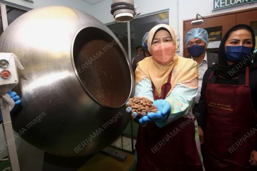 DATUK ZURAIDA KAMARUDDIN