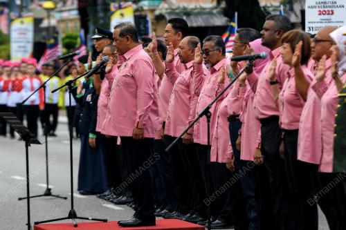 DATUK SERI AMINUDDIN HARUN
