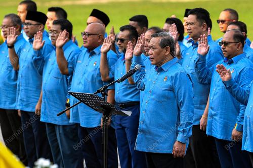 DATUK SERI AMINUDDIN HARUN