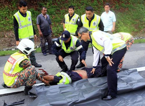 NS03_31102014_KEMALANGAN_MAUT