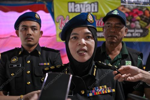 FAIZAH OTHMAN